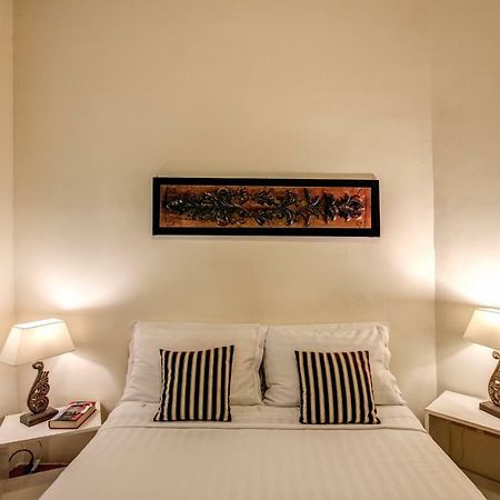 רומא Colosseum Forum Apartment מראה חיצוני תמונה