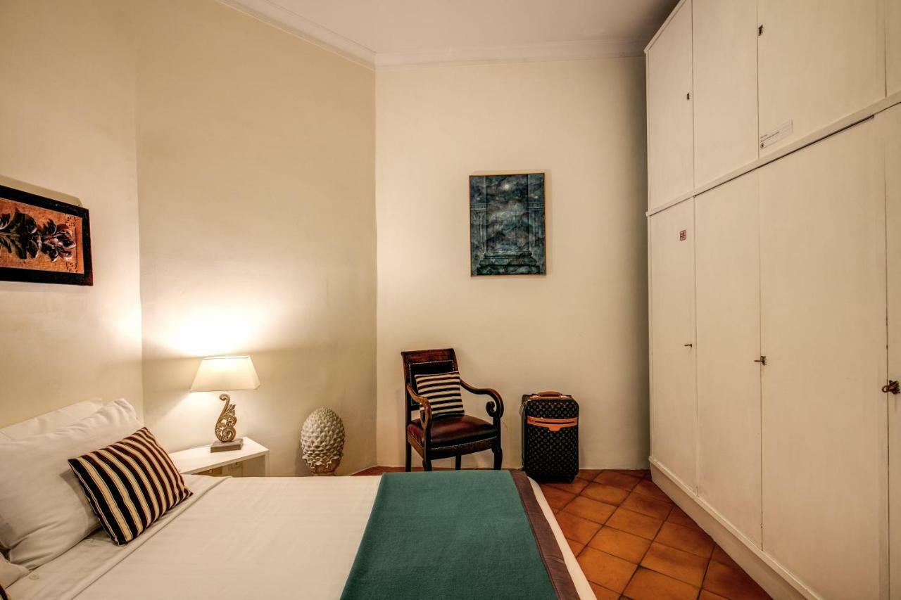 רומא Colosseum Forum Apartment מראה חיצוני תמונה