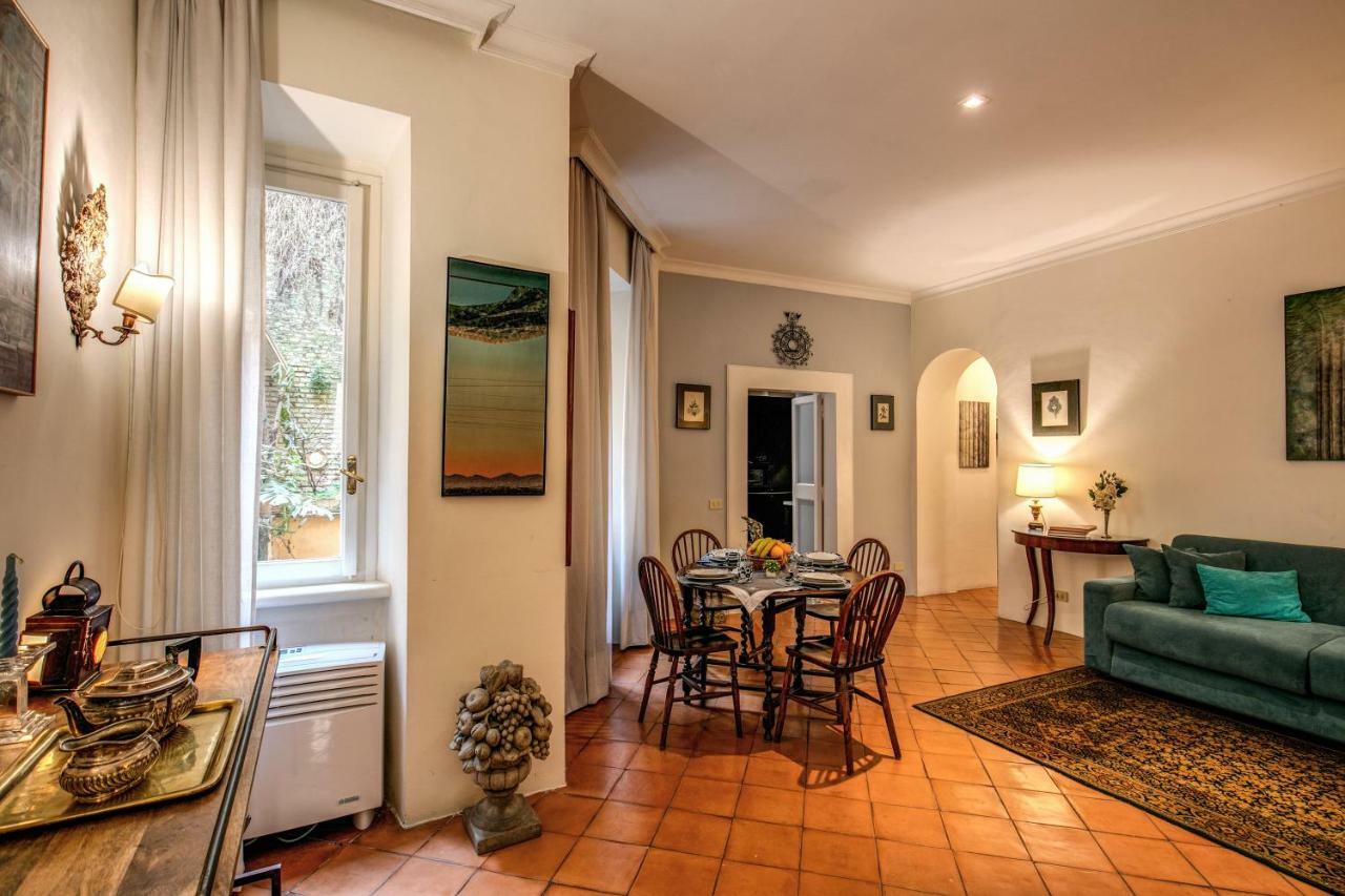 רומא Colosseum Forum Apartment מראה חיצוני תמונה